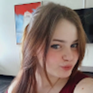 Meet your Posher, Abigail